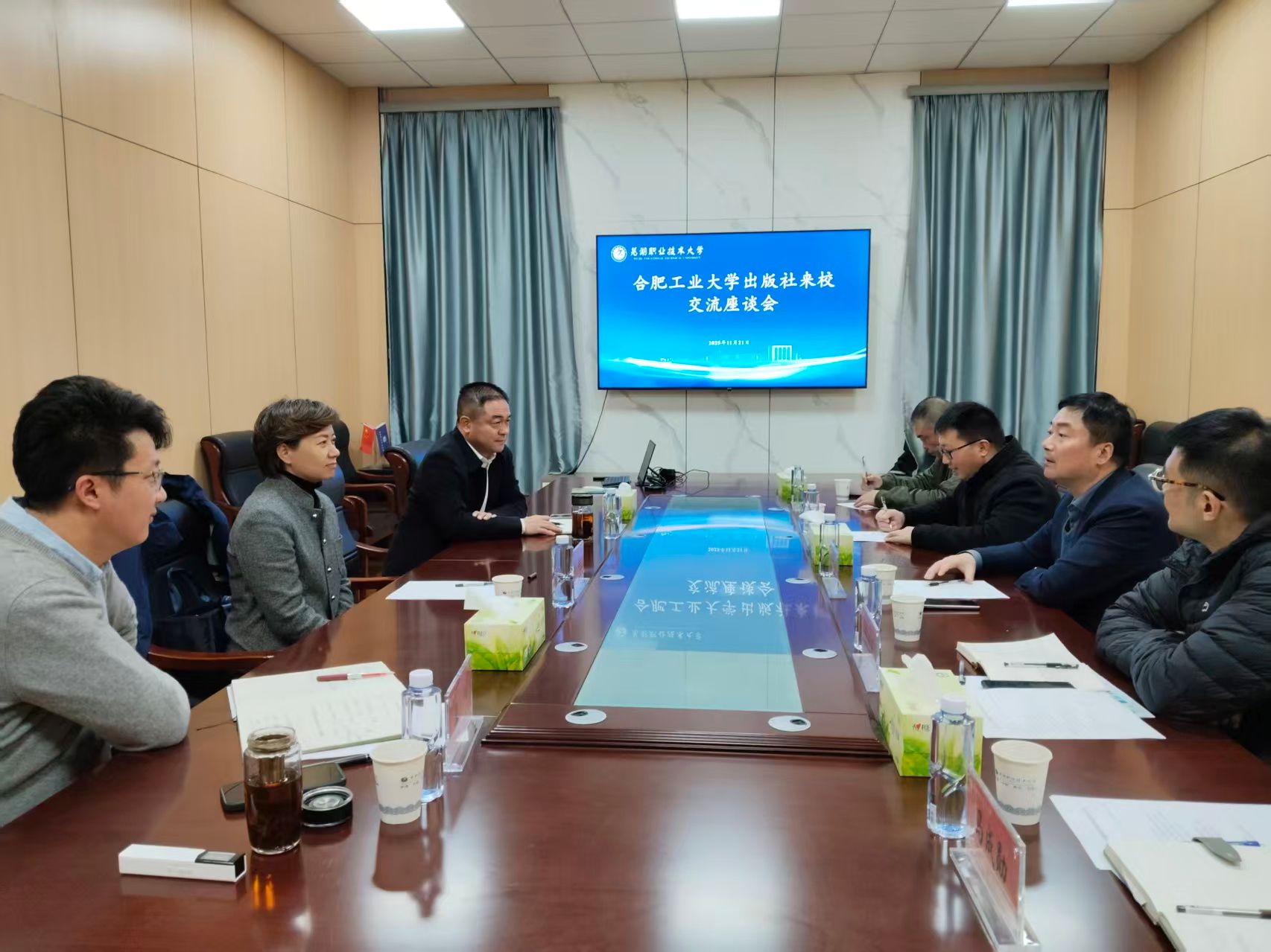 d9b4cde699365633383cefa6ca5cd85d